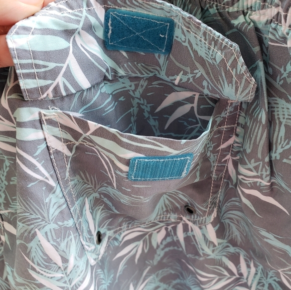 $119 NEW both Men 2XB Caribbean elastic waist swim trunks shorts mesh lining - Picture 14 of 14